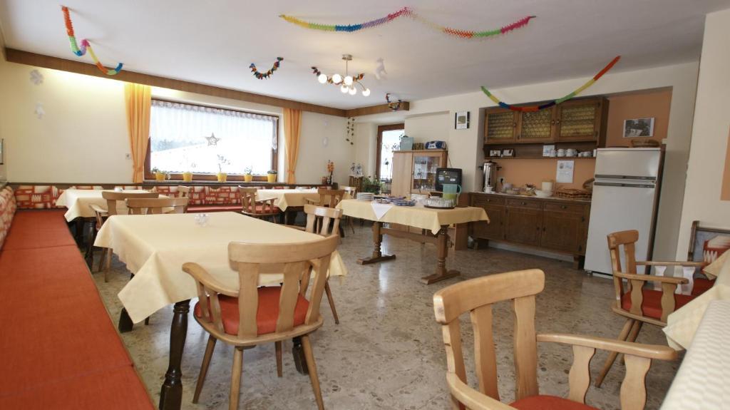 Hotel Garni Nill Schwendau Esterno foto