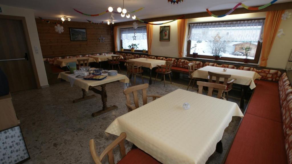 Hotel Garni Nill Schwendau Esterno foto