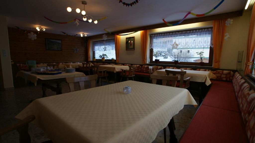 Hotel Garni Nill Schwendau Esterno foto