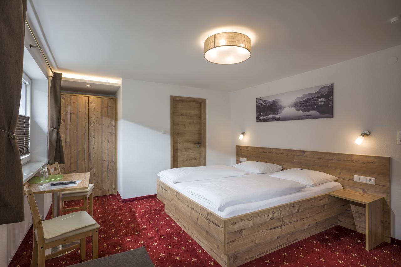Hotel Garni Nill Schwendau Esterno foto