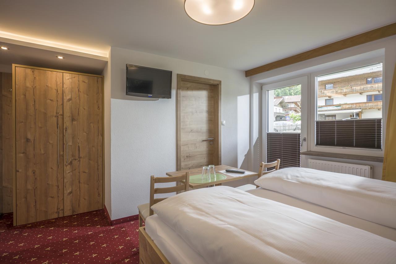Hotel Garni Nill Schwendau Esterno foto